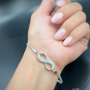 Zircon Stone Infinity Bracelet